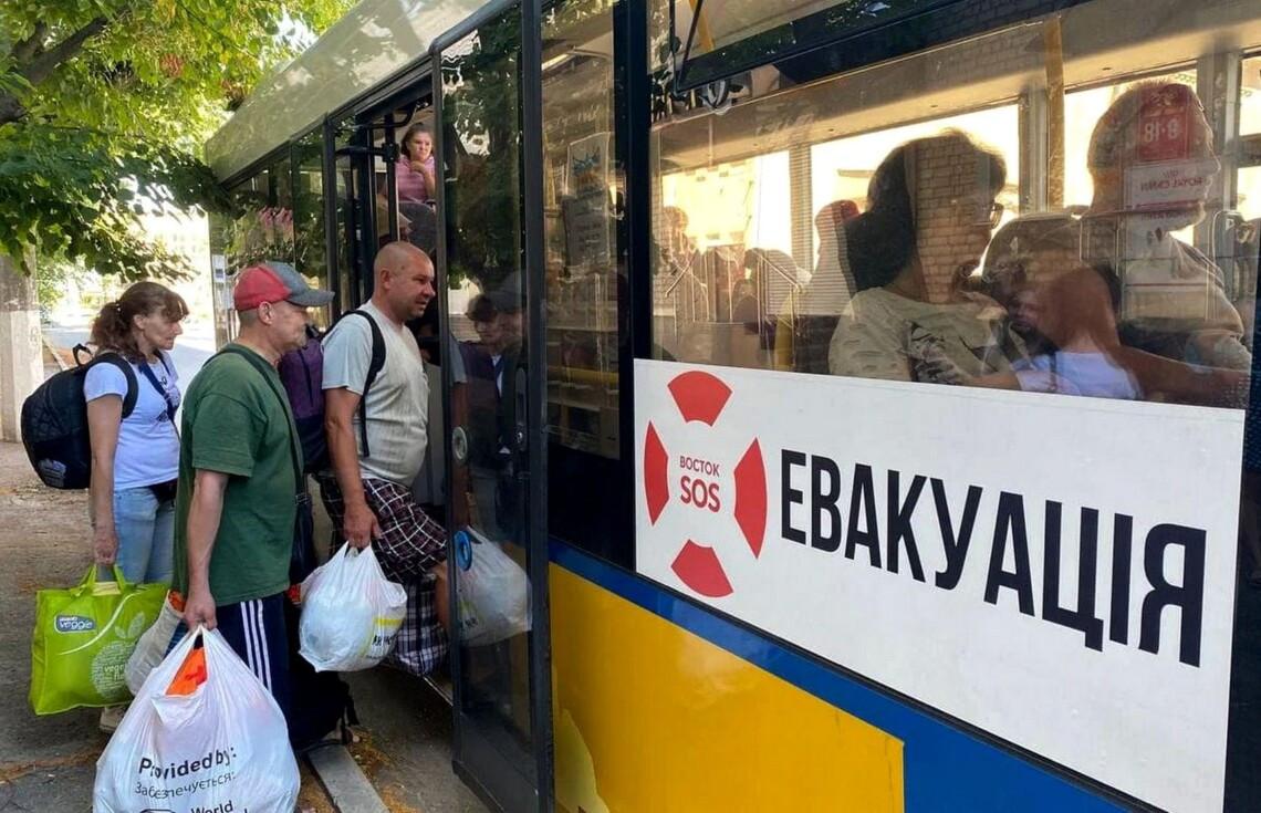 Стаття Порятунок від війни: які організації займаються евакуацією мирних жителів з Донеччини Ранкове місто. Одеса